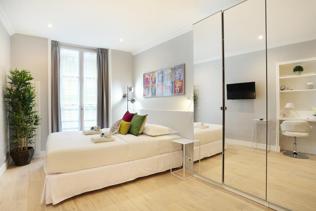 Rent A Room - Residence Blanche Παρίσι Εξωτερικό φωτογραφία