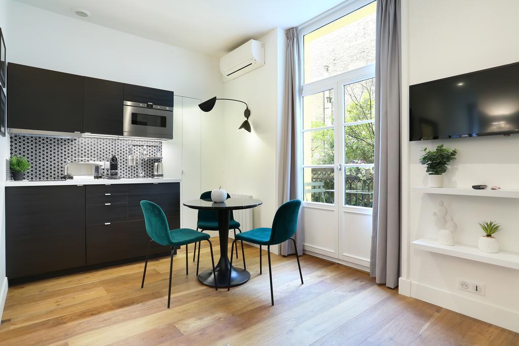 Rent A Room - Residence Blanche Παρίσι Εξωτερικό φωτογραφία